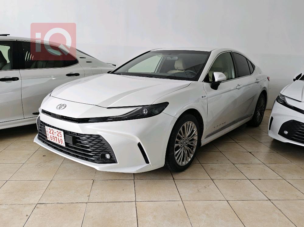 تۆیۆتا کامری